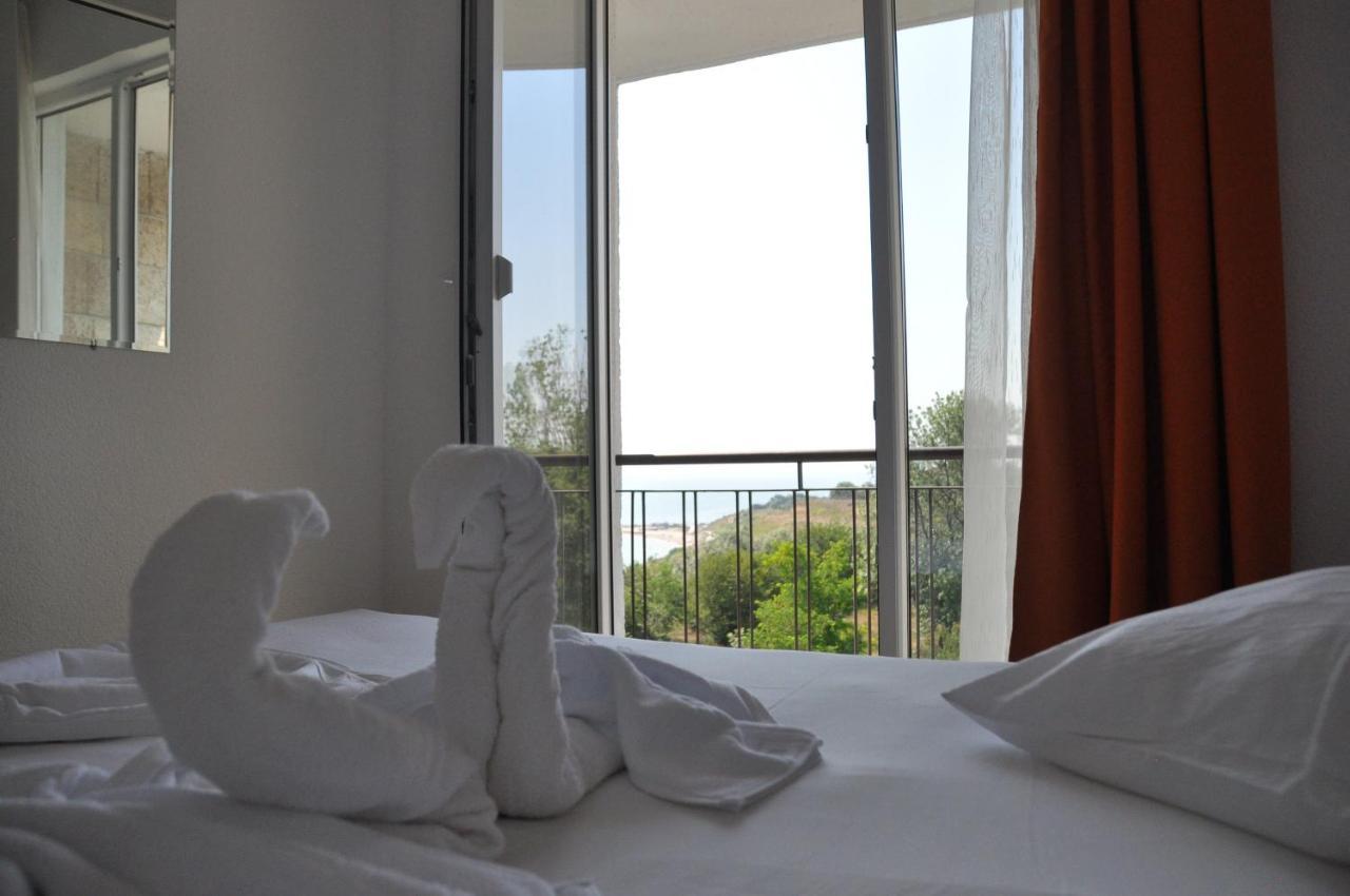 Hotel Cosmos เอโฟรีเอซูด ภายนอก รูปภาพ